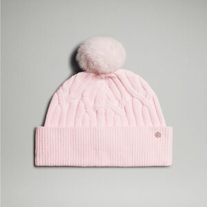 Lululemon Cable Knit Beanie with Pom Strawberry milkshake O/S